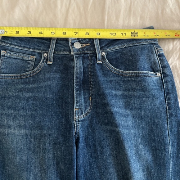 Women’s Levi’s 721 High Rise Skinny Jeans Size 27 - Picture 9 of 13